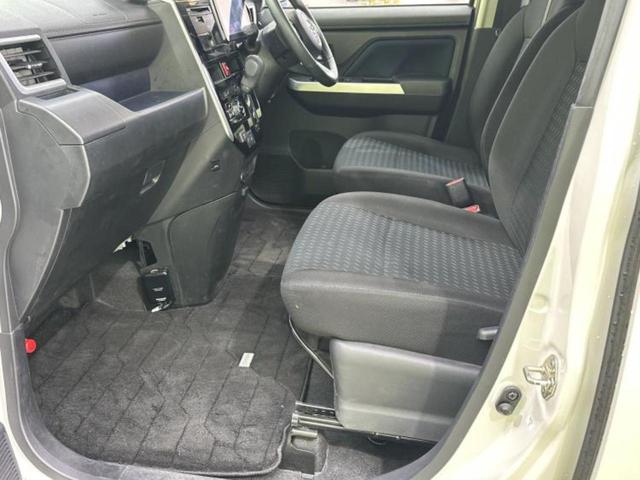 トール カスタムＧターボ　新品タイヤ／保証書／社外　９インチ　ＳＤナビ／スマートアシスト（トヨタ・ダイハツ）／両側電動スライドドア／シートヒーター　前席／ヘッドランプ　ＬＥＤ／Ｂｌｕｅｔｏｏｔｈ接続／ＥＴＣ　バックカメラ（6枚目）