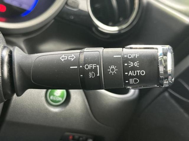 Ｎ－ＢＯＸカスタム Ｇ・ターボＬパッケージ　社外　８インチ　ＳＤナビ／両側電動スライドドア／ヘッドランプ　ＨＩＤ／Ｂｌｕｅｔｏｏｔｈ接続／ＥＴＣ／ＥＢＤ付ＡＢＳ／横滑り防止装置／アイドリングストップ／クルーズコントロール／バックモニター　ターボ（16枚目）