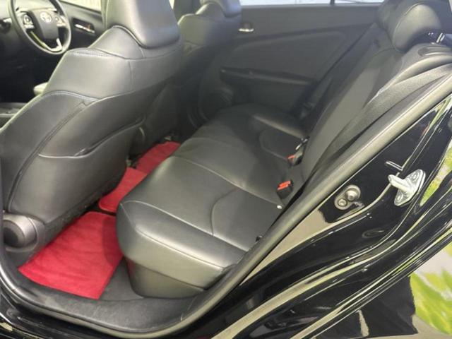 プリウス Ｓツーリングセレクション　新品タイヤ／保証書／社外　ＳＤナビ／トヨタセーフティセンス／シートヒーター　前席／車線逸脱防止支援システム／シート　合皮／ヘッドランプ　ＬＥＤ／Ｂｌｕｅｔｏｏｔｈ接続／ＥＴＣ／ＥＢＤ付ＡＢＳ（7枚目）