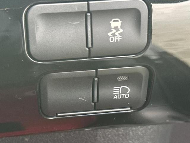 プリウス Ｓツーリングセレクション　新品タイヤ／保証書／社外　ＳＤナビ／トヨタセーフティセンス／シートヒーター　前席／車線逸脱防止支援システム／シート　合皮／ヘッドランプ　ＬＥＤ／Ｂｌｕｅｔｏｏｔｈ接続／ＥＴＣ／ＥＢＤ付ＡＢＳ（26枚目）