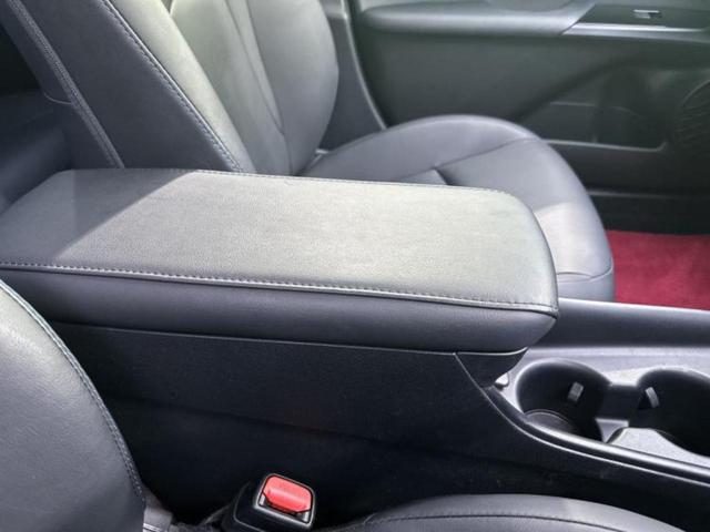 プリウス Ｓツーリングセレクション　新品タイヤ／保証書／社外　ＳＤナビ／トヨタセーフティセンス／シートヒーター　前席／車線逸脱防止支援システム／シート　合皮／ヘッドランプ　ＬＥＤ／Ｂｌｕｅｔｏｏｔｈ接続／ＥＴＣ／ＥＢＤ付ＡＢＳ（30枚目）