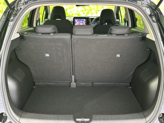 ノート Ｘ　純正　９インチ　メモリーナビ／エマージェンシーブレーキ／車線逸脱防止支援システム／ヘッドランプ　ＬＥＤ／Ｂｌｕｅｔｏｏｔｈ接続／ＥＢＤ付ＡＢＳ／横滑り防止装置／アイドリングストップ／フルセグＴＶ（8枚目）