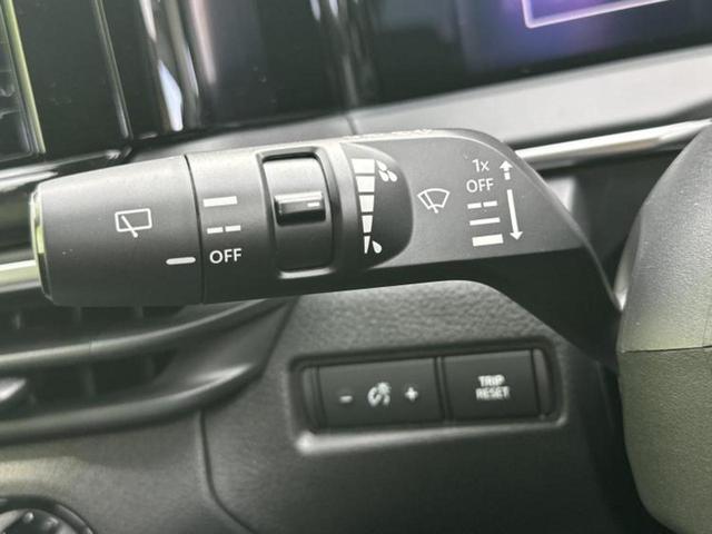 ノート Ｘ　純正　９インチ　メモリーナビ／エマージェンシーブレーキ／車線逸脱防止支援システム／ヘッドランプ　ＬＥＤ／Ｂｌｕｅｔｏｏｔｈ接続／ＥＢＤ付ＡＢＳ／横滑り防止装置／アイドリングストップ／フルセグＴＶ（16枚目）