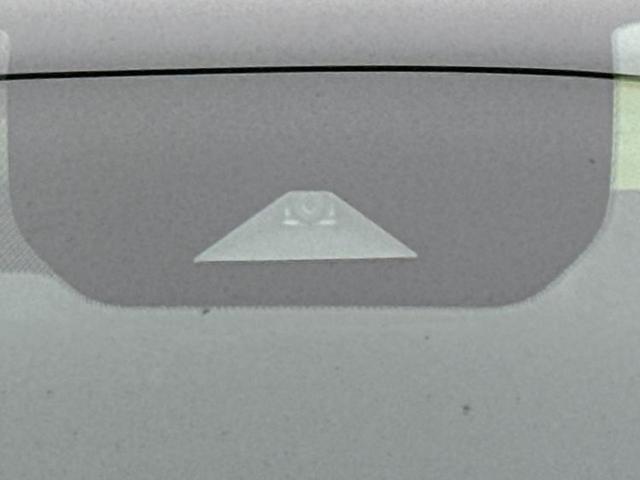 ノート Ｘ　純正　９インチ　メモリーナビ／エマージェンシーブレーキ／車線逸脱防止支援システム／ヘッドランプ　ＬＥＤ／Ｂｌｕｅｔｏｏｔｈ接続／ＥＢＤ付ＡＢＳ／横滑り防止装置／アイドリングストップ／フルセグＴＶ（39枚目）