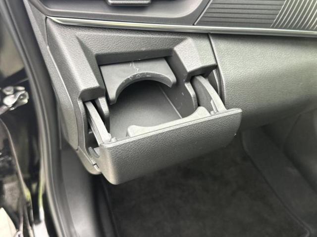 ノート Ｘ　純正　９インチ　メモリーナビ／エマージェンシーブレーキ／車線逸脱防止支援システム／ヘッドランプ　ＬＥＤ／Ｂｌｕｅｔｏｏｔｈ接続／ＥＢＤ付ＡＢＳ／横滑り防止装置／アイドリングストップ／フルセグＴＶ（40枚目）