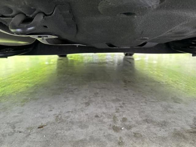 ノート Ｘ　純正　９インチ　メモリーナビ／エマージェンシーブレーキ／車線逸脱防止支援システム／ヘッドランプ　ＬＥＤ／Ｂｌｕｅｔｏｏｔｈ接続／ＥＢＤ付ＡＢＳ／横滑り防止装置／アイドリングストップ／フルセグＴＶ（44枚目）