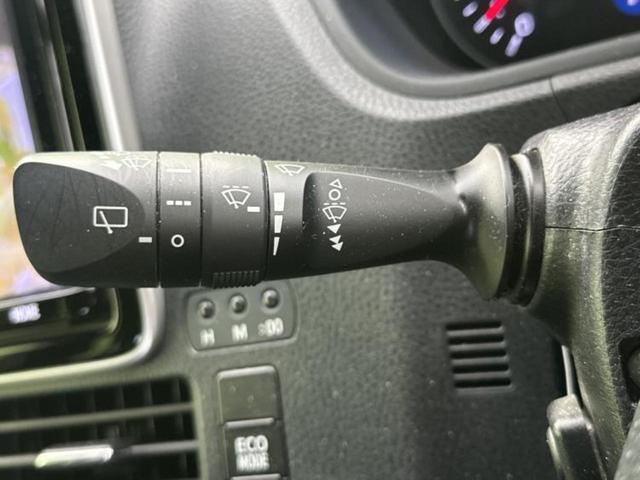 ヴォクシー ZSキラメキ 純正 9インチ SDナビ/フリップダウンモニター 純正 12.1インチ/トヨタセーフティセンス/両側電動スライドドア/車線逸脱防止支援システム/ヘッドランプ LED/Bluetooth接続 DVD再生(18枚目)