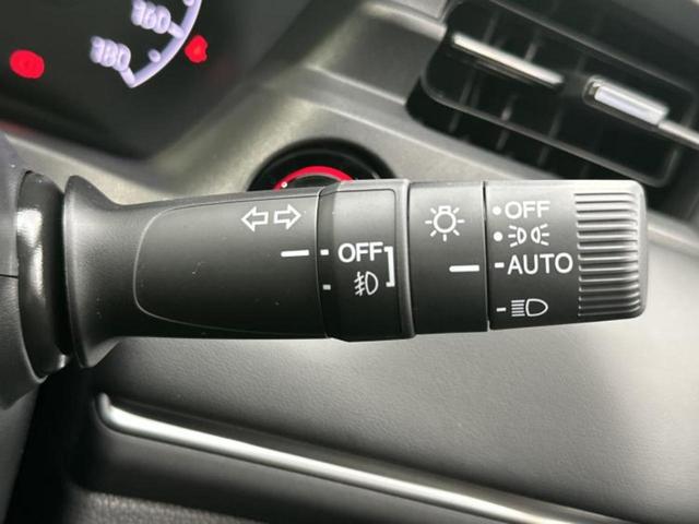 ヴェゼル ｅＨＥＶ　Ｚ　純正　９インチ　ナビ／ホンダセンシング／シートヒーター　前席／車線逸脱防止支援システム／シート　ハーフレザー／電動バックドア／登録済未使用車／ヘッドランプ　ＬＥＤ／Ｂｌｕｅｔｏｏｔｈ接続　バックカメラ（16枚目）