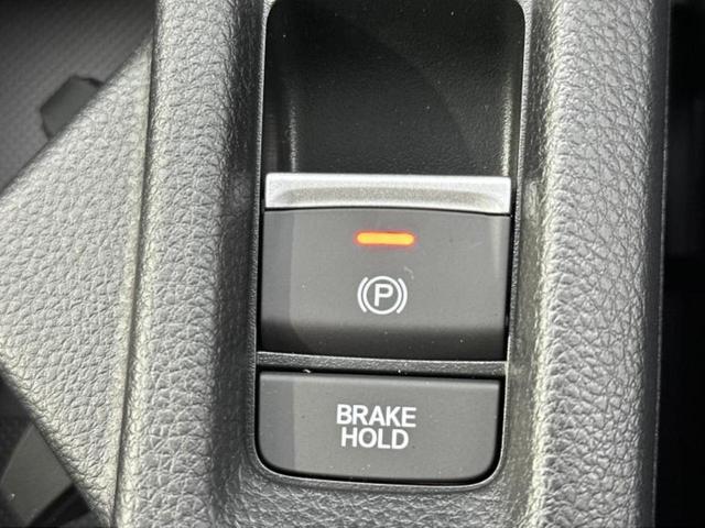 ヴェゼル ｅＨＥＶ　Ｚ　純正　９インチ　ナビ／ホンダセンシング／シートヒーター　前席／車線逸脱防止支援システム／シート　ハーフレザー／電動バックドア／登録済未使用車／ヘッドランプ　ＬＥＤ／Ｂｌｕｅｔｏｏｔｈ接続　バックカメラ（24枚目）