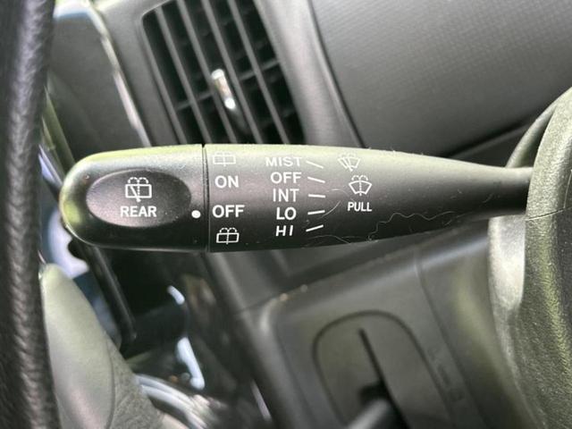 タント カスタムRS 新品タイヤ/社外 9インチ SDナビ/電動スライドドア/ヘッドランプ HID/Bluetooth接続/EBD付ABS/アイドリングストップ/バックモニター/フルセグTV/エアバッグ 運転席(17枚目)