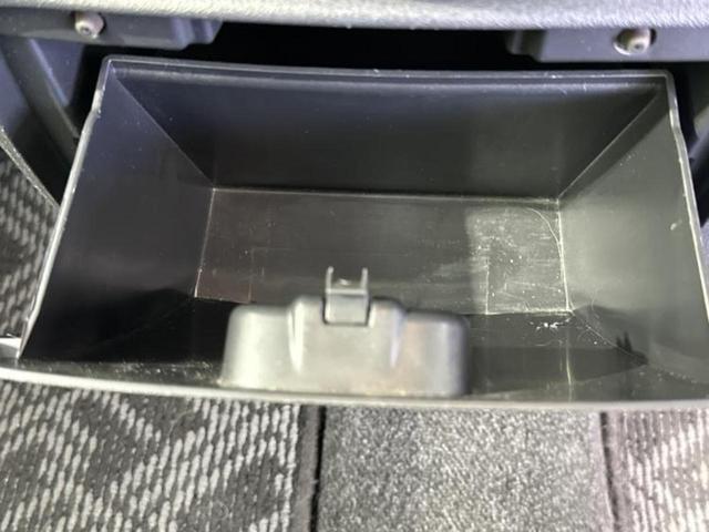 タント カスタムRS 新品タイヤ/社外 9インチ SDナビ/電動スライドドア/ヘッドランプ HID/Bluetooth接続/EBD付ABS/アイドリングストップ/バックモニター/フルセグTV/エアバッグ 運転席(32枚目)