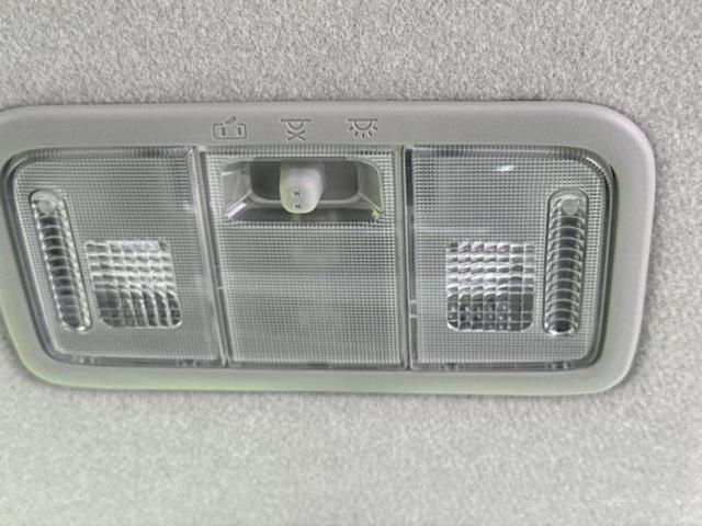 タント カスタムRS 新品タイヤ/社外 9インチ SDナビ/電動スライドドア/ヘッドランプ HID/Bluetooth接続/EBD付ABS/アイドリングストップ/バックモニター/フルセグTV/エアバッグ 運転席(38枚目)