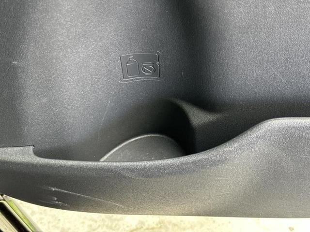 タント カスタムRS 新品タイヤ/社外 9インチ SDナビ/電動スライドドア/ヘッドランプ HID/Bluetooth接続/EBD付ABS/アイドリングストップ/バックモニター/フルセグTV/エアバッグ 運転席(39枚目)