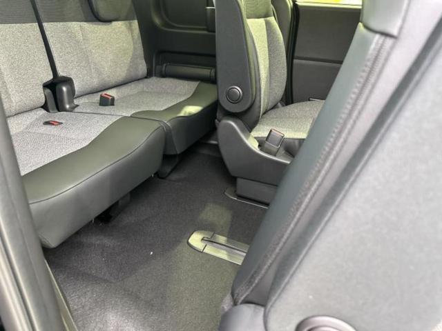 フリード ｅＨＥＶエアーＥＸ　純正　１１インチ　ナビ／ホンダセンシング／両側電動スライドドア／シートヒーター　前席／車線逸脱防止支援システム／シート　ハーフレザー／登録済未使用車／ヘッドランプ　ＬＥＤ／Ｂｌｕｅｔｏｏｔｈ接続（6枚目）