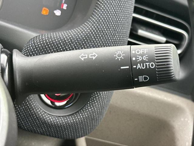 フリード ｅＨＥＶエアーＥＸ　純正　１１インチ　ナビ／ホンダセンシング／両側電動スライドドア／シートヒーター　前席／車線逸脱防止支援システム／シート　ハーフレザー／登録済未使用車／ヘッドランプ　ＬＥＤ／Ｂｌｕｅｔｏｏｔｈ接続（16枚目）