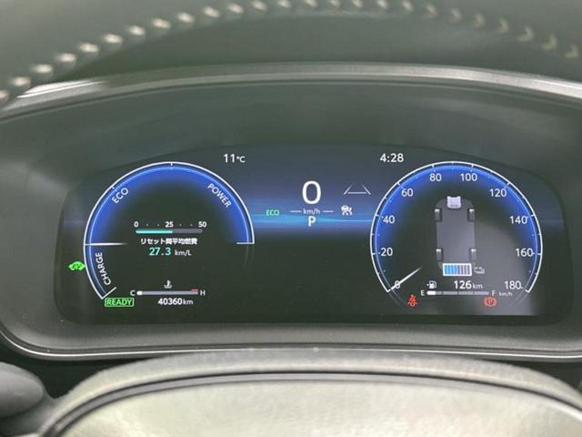 カローラツーリング ハイブリッドダブルバイビー　新品タイヤ／保証書／ディスプレイオーディオ＋ナビ１０インチ／トヨタセーフティセンス／シートヒーター　前席／車線逸脱防止支援システム／シート　ハーフレザー／ヘッドランプ　ＬＥＤ　衝突被害軽減システム（14枚目）