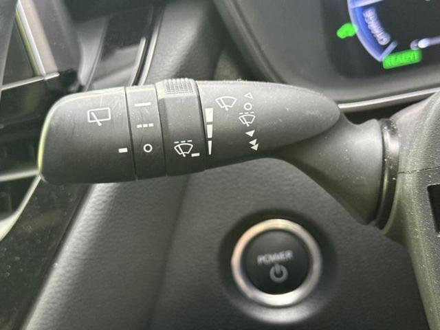 カローラツーリング ハイブリッドダブルバイビー　新品タイヤ／保証書／ディスプレイオーディオ＋ナビ１０インチ／トヨタセーフティセンス／シートヒーター　前席／車線逸脱防止支援システム／シート　ハーフレザー／ヘッドランプ　ＬＥＤ　衝突被害軽減システム（17枚目）