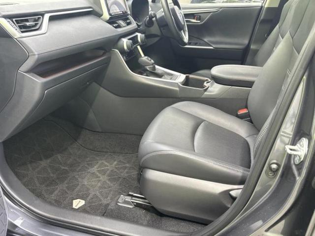 RAV4 4WD G 新品タイヤ/サンルーフ/モデリスタエアロ/保証書/純正 9インチ SDナビ/トヨタセーフティセンス/シートヒーター 前席/車線逸脱防止支援システム/シート フルレザー/電動バックドア 革シート 4WD(6枚目)