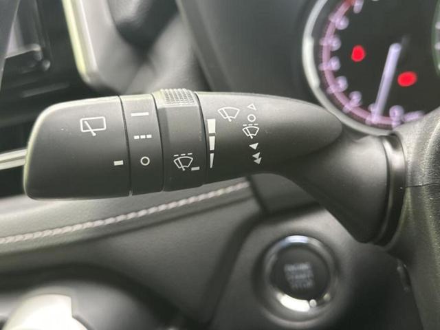 RAV4 4WD G 新品タイヤ/サンルーフ/モデリスタエアロ/保証書/純正 9インチ SDナビ/トヨタセーフティセンス/シートヒーター 前席/車線逸脱防止支援システム/シート フルレザー/電動バックドア 革シート 4WD(17枚目)