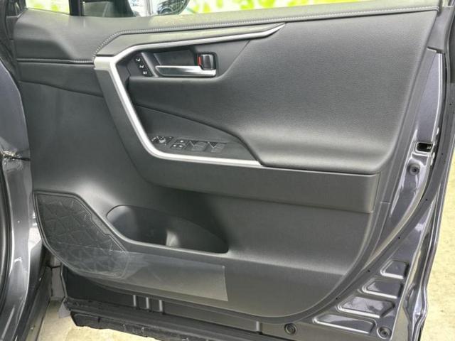 RAV4 4WD G 新品タイヤ/サンルーフ/モデリスタエアロ/保証書/純正 9インチ SDナビ/トヨタセーフティセンス/シートヒーター 前席/車線逸脱防止支援システム/シート フルレザー/電動バックドア 革シート 4WD(21枚目)