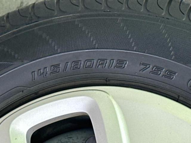 アルト L 新品タイヤ/保証書/社外 SDナビ/シートヒーター 運転席/Bluetooth接続/EBD付ABS/横滑り防止装置/アイドリングストップ/ワンセグTV/キーレスエントリー/マニュアルエアコン(46枚目)