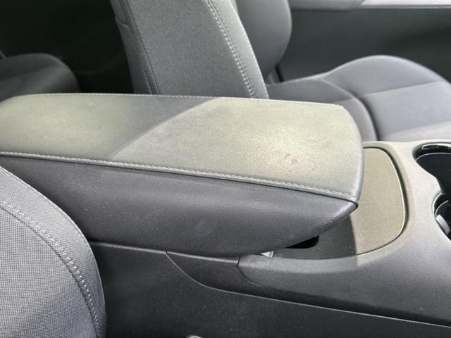 ハリアー Ｓ　新品タイヤ／保証書／ディスプレイオーディオ＋ナビ８インチ／衝突安全装置／車線逸脱防止支援システム／ヘッドランプ　ＬＥＤ／Ｂｌｕｅｔｏｏｔｈ接続／ＥＴＣ／ＥＢＤ付ＡＢＳ／横滑り防止装置　バックカメラ（29枚目）