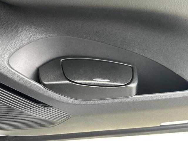 ハリアー Ｚ　新品タイヤ／ＪＢＬ／保証書／ディスプレイオーディオ＋ナビ１２．３インチ／デジタルインナーミラー／トヨタセーフティセンス／パノラミックビューモニター／車線逸脱防止支援システム　衝突被害軽減システム（35枚目）