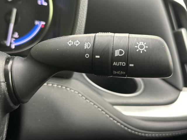 ノア ハイブリッドＳ－Ｚ　保証書／ディスプレイオーディオ＋ナビ１０．５インチ／フリップダウンモニター　純正　１３．２インチ／トヨタセーフティセンス／両側電動スライドドア／シートヒーター／車線逸脱防止支援システム　バックカメラ（17枚目）