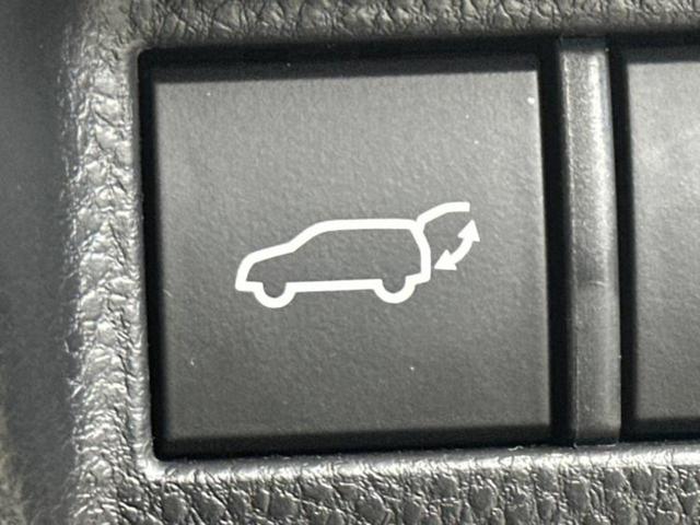 ハリアーハイブリッド ４ＷＤ　Ｚレザーパッケージ　新品タイヤ／調光パノラマルーフ／モデリスタエアロ／ＪＢＬ／保証書／ディスプレイオーディオ＋ナビ１２．３インチ／デジタルインナーミラー／衝突安全装置／シートエアコン／車線逸脱防止支援システム　革シート（27枚目）