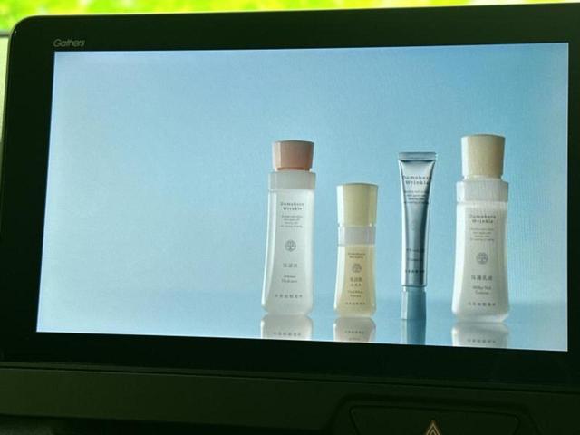 Ｎ－ＢＯＸカスタム ターボ　新品タイヤ／保証書／ディスプレイオーディオ＋ナビ９インチ／両側電動スライドドア／シートヒーター／車線逸脱防止支援システム／シート　ハーフレザー／ヘッドランプ　ＬＥＤ／ＥＴＣ／ＥＢＤ付ＡＢＳ（12枚目）