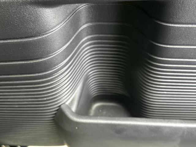 Ｎ－ＢＯＸカスタム ターボ　新品タイヤ／保証書／ディスプレイオーディオ＋ナビ９インチ／両側電動スライドドア／シートヒーター／車線逸脱防止支援システム／シート　ハーフレザー／ヘッドランプ　ＬＥＤ／ＥＴＣ／ＥＢＤ付ＡＢＳ（34枚目）