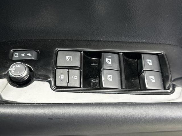 アルファード S Cパッケージ 純正 9インチ ナビ/フリップダウンモニター 純正 12.8インチ/デジタルインナーミラー/トヨタセーフティセンス/両側電動スライドドア/シートヒーター 前席/車線逸脱防止支援システム 革シート(32枚目)