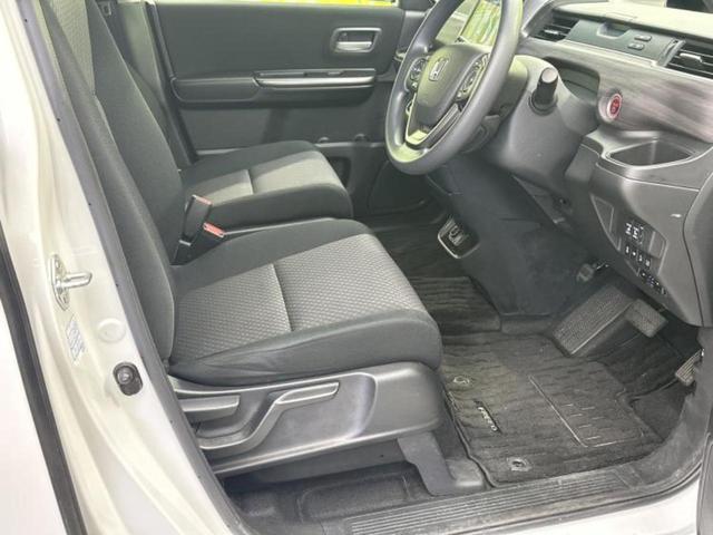 フリードハイブリッド ハイブリッドＧブラックスタイル　新品タイヤ／純正　９インチ　ＳＤナビ／ホンダセンシング／両側電動スライドドア／シートヒーター　前席／車線逸脱防止支援システム／ドライブレコーダー　前後／ヘッドランプ　ＬＥＤ／Ｂｌｕｅｔｏｏｔｈ接続（4枚目）