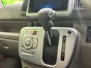 確実なシフトチェンジが可能なシフトレバー。スムーズな変速で、快適な運転体験を提供します。操作感も洗練されています。
