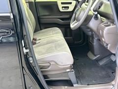 「この車の写真をもっと見たい」「状態が気になる」「この装備はついている？」どんな小さな疑問でもお気軽にお問い合わせください！ 4