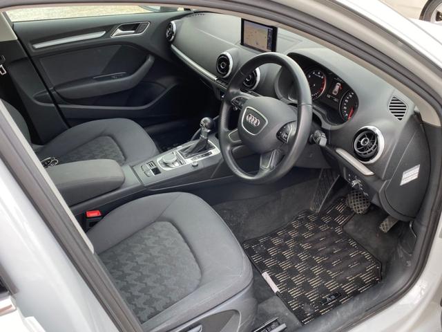 スポーツバック1.4TFSI サンルーフ MMIナビ(10枚目)