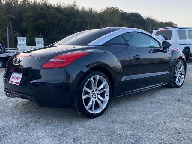 ＲＣＺ ベースグレード　６ＭＴ・２００馬力　左ハンドル　１９インチアルミホイール　シートヒーター　パワーシート　キセノンライト　１６００ターボ（5枚目）