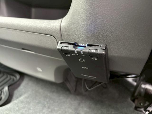 カムロード 　クレソンジャーニータイプ５．０Ｘ／新型カムロードディーゼル／家庭用エアコン／ＦＦヒーター／冷蔵庫／ＬＥＤヘッドライト／電子レンジ／シンク／リアダブルタイヤ／ＣＴＥＫ急速充電／インバーター／外部電源（18枚目）