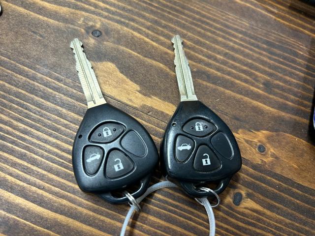 ＢＲＺ Ｒ　６速ＭＴ　ＯＺレーシング１７インチＡＷ　ＨＩＤヘッドライト　ナビＴＶ　Ｂｌｕｅｔｏｏｔｈオーディオ　前後ドライブレコーダー　ＥＴＣ　キーレス　黒レザー調シートカバー　タイミングチェーン駆動　車検整備付（30枚目）