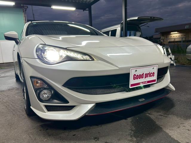 ８６ ＧＴ　ワンオーナー車　６速ＭＴ　ＴＯＭ’Ｓエアロ　ＴＯＭ’Ｓマフラー　ＲＡＹＳ１８インチＡＷ　ＢＬＩＴＺ車高調　クスコタワーバー　ＢＬＩＴＺサクションパイプ　ナビＴＶ　Ｂｌｕｅｔｏｏｔｈ　バックカメラ（10枚目）