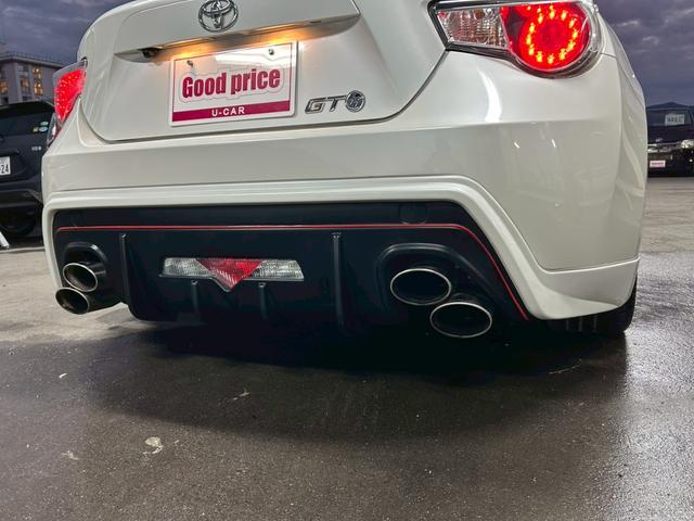 ８６ ＧＴ　ワンオーナー車　６速ＭＴ　ＴＯＭ’Ｓエアロ　ＴＯＭ’Ｓマフラー　ＲＡＹＳ１８インチＡＷ　ＢＬＩＴＺ車高調　クスコタワーバー　ＢＬＩＴＺサクションパイプ　ナビＴＶ　Ｂｌｕｅｔｏｏｔｈ　バックカメラ（11枚目）