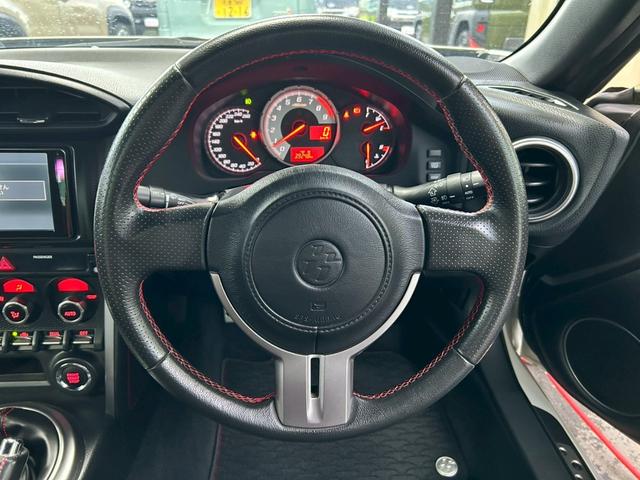 ８６ ＧＴ　ワンオーナー車　６速ＭＴ　ＴＯＭ’Ｓエアロ　ＴＯＭ’Ｓマフラー　ＲＡＹＳ１８インチＡＷ　ＢＬＩＴＺ車高調　クスコタワーバー　ＢＬＩＴＺサクションパイプ　ナビＴＶ　Ｂｌｕｅｔｏｏｔｈ　バックカメラ（30枚目）