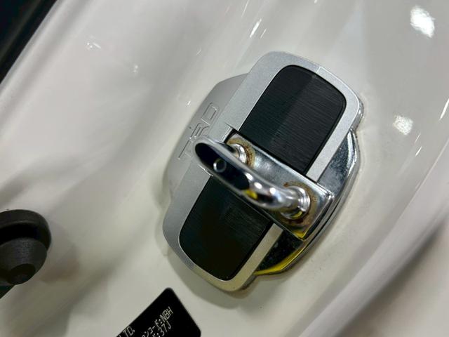 ８６ ＧＴ　ワンオーナー車　６速ＭＴ　ＴＯＭ’Ｓエアロ　ＴＯＭ’Ｓマフラー　ＲＡＹＳ１８インチＡＷ　ＢＬＩＴＺ車高調　クスコタワーバー　ＢＬＩＴＺサクションパイプ　ナビＴＶ　Ｂｌｕｅｔｏｏｔｈ　バックカメラ（38枚目）