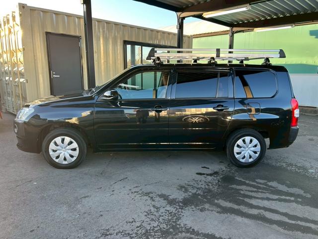 プロボックス ハイブリッドＦ　衝突軽減ブレーキ　車線逸脱警報　オートハイビーム　ディス王令オーディオ　スマホ連動　バックカメラ　ミラー型前後ドラレコ　シートカバー　運転席シートヒーター　ルーフキャリア　タイミングチェーン駆動（3枚目）