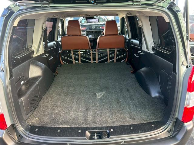 プロボックス ハイブリッドＦ　衝突軽減ブレーキ　車線逸脱警報　オートハイビーム　ディス王令オーディオ　スマホ連動　バックカメラ　ミラー型前後ドラレコ　シートカバー　運転席シートヒーター　ルーフキャリア　タイミングチェーン駆動（17枚目）