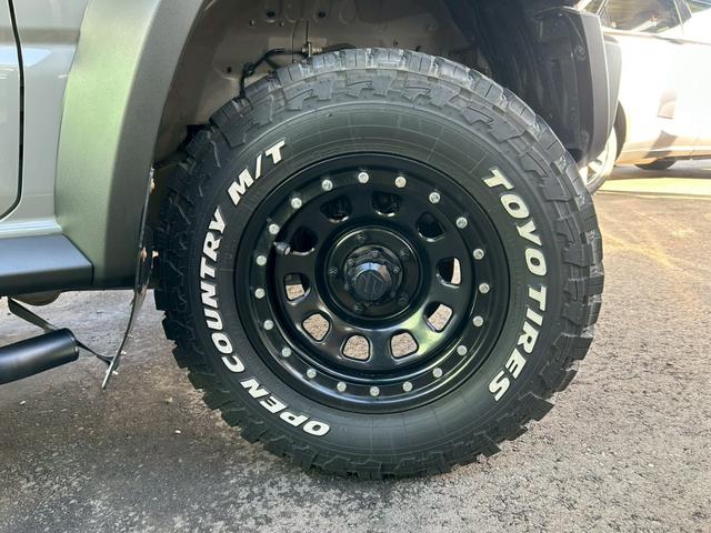 ジムニーシエラ ＪＣ　５速ＭＴ　ミリタリールック　ＪＡＯＳリフトアップキット　Ｍ／Ｔタイヤ　ルーフキャリア　サイドオーニング　ＬＥＤ作業灯　社外サイドステップ　ディスプレイオーディオ　ＥＴＣ　前後ドラレコ　ワンオーナー車（21枚目）