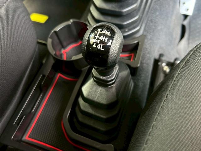 ジムニーシエラ ＪＣ　５速ＭＴ　ミリタリールック　ＪＡＯＳリフトアップキット　Ｍ／Ｔタイヤ　ルーフキャリア　サイドオーニング　ＬＥＤ作業灯　社外サイドステップ　ディスプレイオーディオ　ＥＴＣ　前後ドラレコ　ワンオーナー車（46枚目）