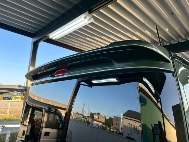 エブリイワゴン ＰＺターボ　リフトアップ　１５インチＡＷ　社外バンパー　アンダーガード　ルーフキャリア　衝突軽減ブレーキ　車線逸脱警報　オートハイビーム　電動スライドドア　ナビ　前後ドラレコ　スマートキー　ＥＴＣ　シートヒーター（12枚目）