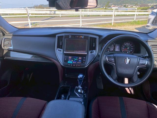 クラウン アスリート 純正SDナビ・フルセグTV・Bluetoothオーディオ・バックモニター プッシュスタート・スマートキー ETC 純正18インチアルミ ユーザー様買取車(2枚目)