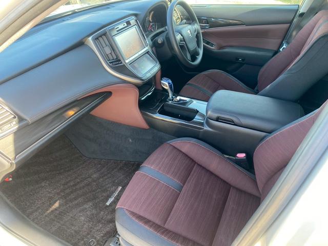 クラウン アスリート 純正SDナビ・フルセグTV・Bluetoothオーディオ・バックモニター プッシュスタート・スマートキー ETC 純正18インチアルミ ユーザー様買取車(13枚目)